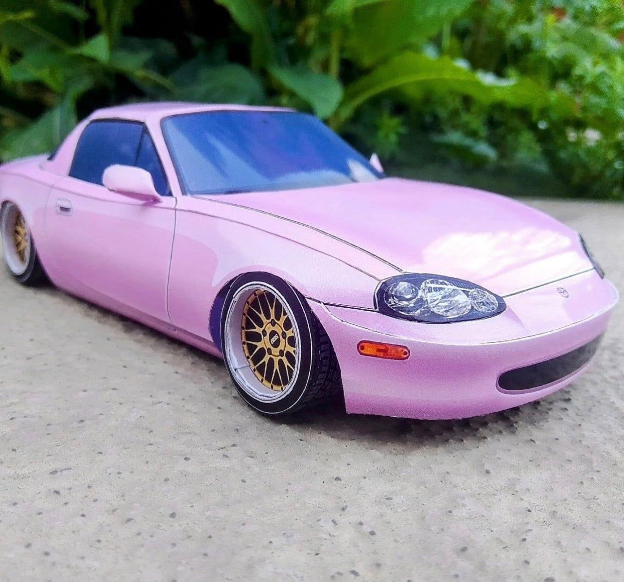 MX-5 Mazda Miata Paperback Design PDF ( 2-5 colors )